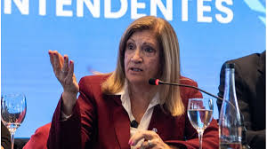 OrganizadaOrganizado por el grupo CEDA y CFI