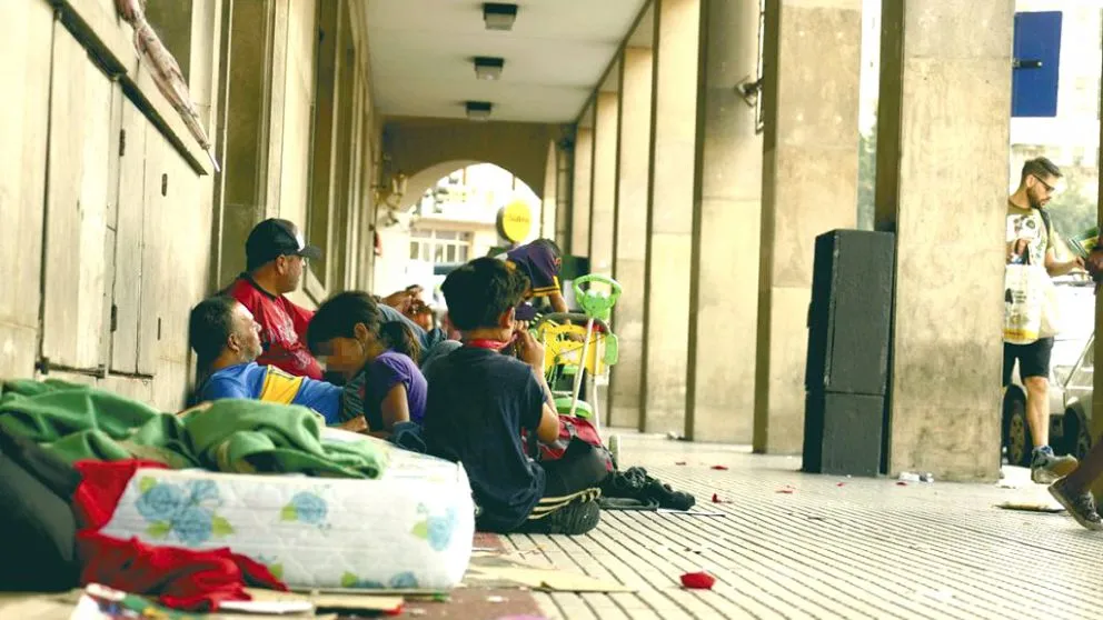 Una familia necesitó $1.498.741 para no caer en la pobreza