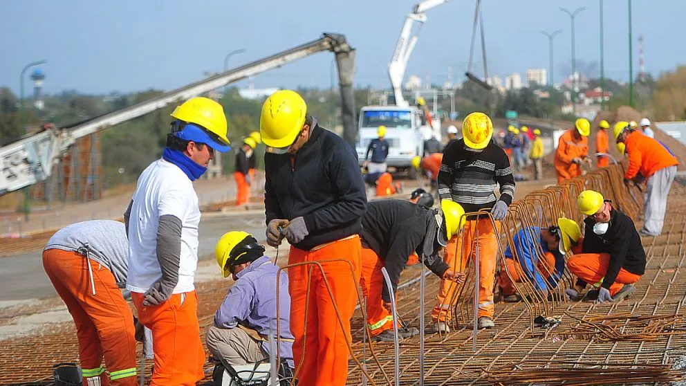 La informalidad laboral subió al 44,2% y afecta a casi la mitad de los trabajadores