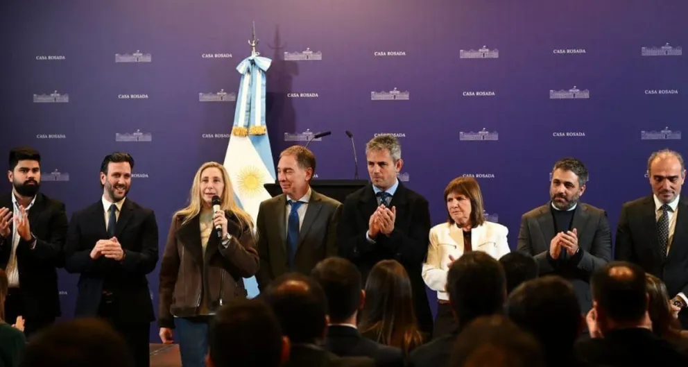 Vuelven las colectoras: el Gobierno negocia con los gobernadores para suspender las PASO