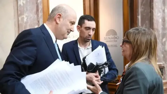 El oficialismo propone elevar del 15% al 25% el límite para extranjeros